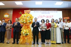 Thành ủy Đà Nẵng chúc mừng ngày truyền thống Mặt trận Tổ quốc Việt Nam.