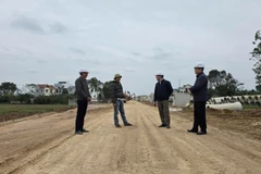 Kiểm tra tiến độ Dự án Tuyến đường bộ ven biển đoạn Nga Sơn-Hoằng Hóa.