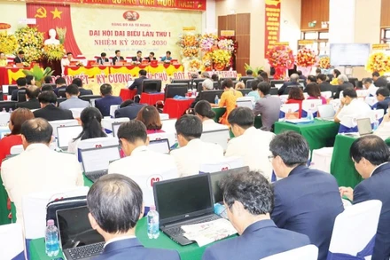 Tư Nghĩa, đơn vị cấp xã đầu tiên ở Quảng Ngãi triển khai mô hình đại hội đảng bộ không giấy.