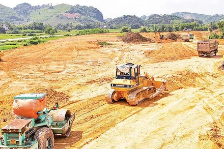 Giải phóng mặt bằng thuận lợi, hạ tầng Cụm công nghiệp Yên Lạc ở xã Phú Lương được triển khai nhanh.