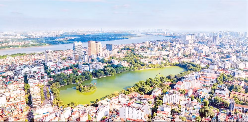 Tầm nhìn 100 năm của quy hoạch tổng thể và những chính sách đột phá là nền tảng để Hà Nội phát triển bền vững, thịnh vượng. (Ảnh ĐĂNG QUANG)