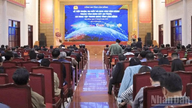 Quang cảnh buổi lễ.