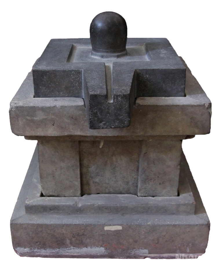 Bộ Linga-Yoni Linh Sơn được công nhận bảo vật quốc gia. ndo_br_2020-linga-yoni-linh-son.png