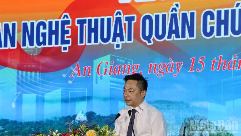 Ο κ. Nguyen Quoc Huy, Αναπληρωτής Διευθυντής του Τμήματος Πολιτισμού Βάσης, Οικογένειας και Βιβλιοθήκης, μίλησε στην τελετή έναρξης. ndo_br_a3-4176.jpg