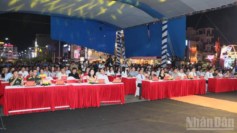 Οι συμμετέχοντες στην εκδήλωση. ndo_br_a1-1-9931.jpg