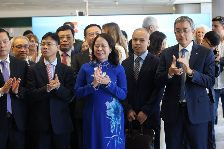 Phó Chủ tịch nước Võ Thị Ánh Xuân dự lễ khai trương đường bay thẳng Hà Nội-Milan. (Ảnh: Bộ Ngoại giao) 1.jpg