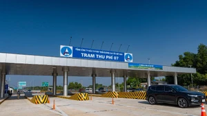 Trạm thu phí số 07 thuộc cao tốc Bến Lức-Long Thành tổ chức thu phí từ ngày 10/8. (Ảnh: QUÝ HIỀN)