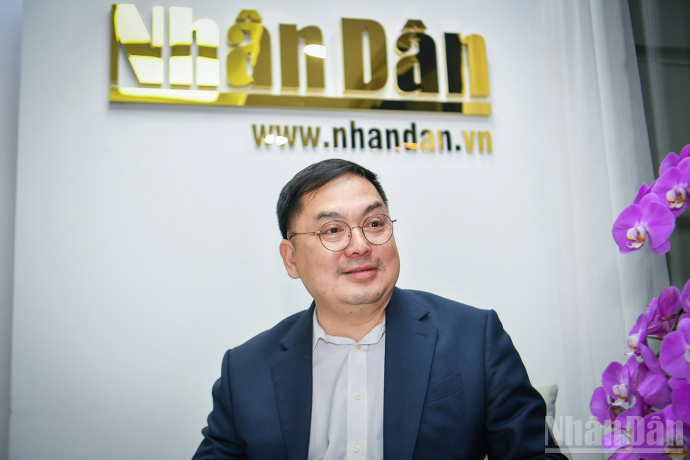 Ông Hoàng Nam Tiến trong lần trả lời phỏng vấn phóng viên Báo Nhân Dân vào tháng 3/2025. Ảnh: THÀNH ĐẠT ndo_br_hoang-nam-tien-4.jpg