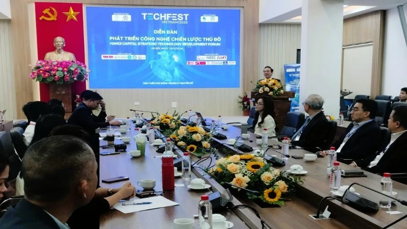 Quang cảnh tọa đàm.