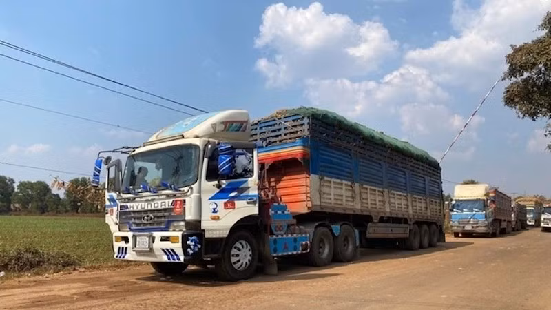 Xe hàng hóa ở cửa khẩu Tây Ninh. (Ảnh: chinhphu.vn)