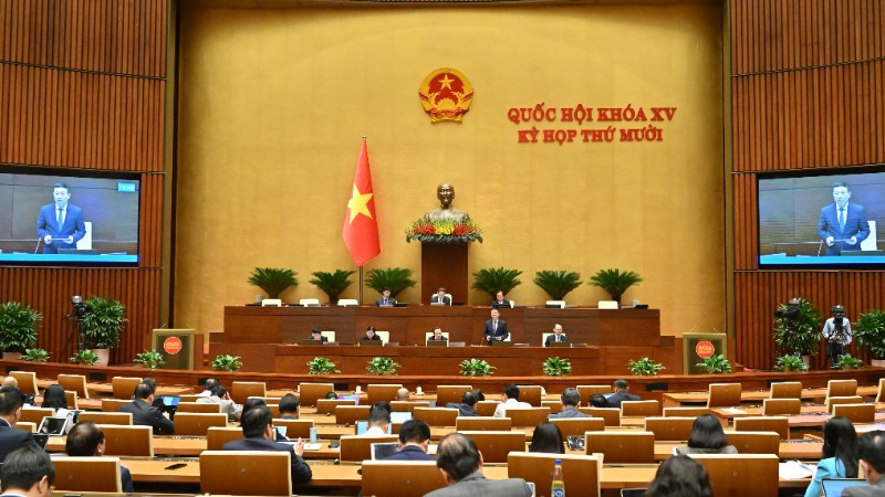 Quốc hội thảo luận ở hội trường về dự án Luật Chuyển đổi số. (Ảnh: DUY LINH)