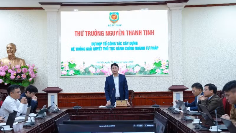 Thứ trưởng Tư pháp Nguyễn Thanh Tịnh, Tổ trưởng Tổ công tác phát biểu tại cuộc họp. (Ảnh: TL)