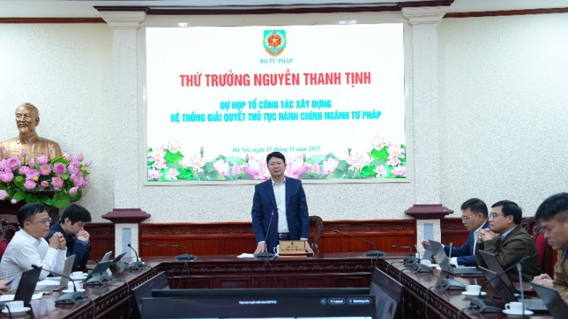 Thứ trưởng Tư pháp Nguyễn Thanh Tịnh, Tổ trưởng Tổ công tác phát biểu tại cuộc họp. (Ảnh: TL)