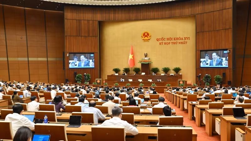 Quốc hội làm việc tại hội trường. (Ảnh: THỦY NGUYÊN)