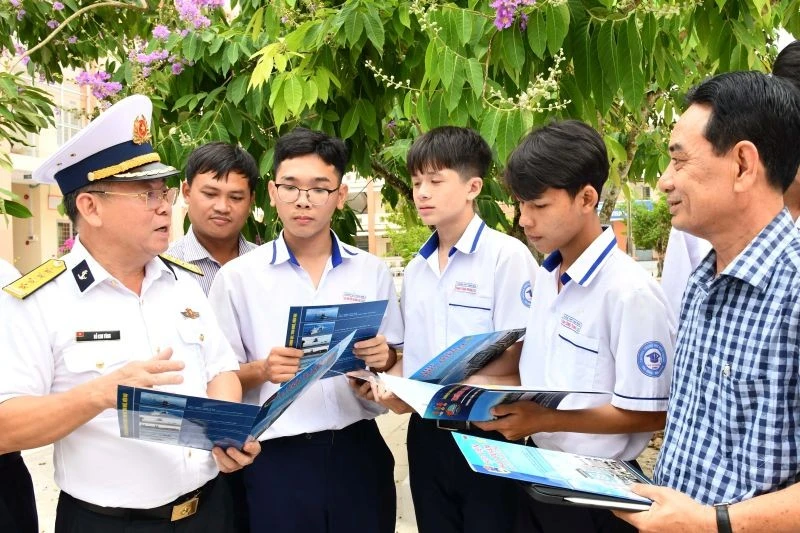 Hơn 3.000 người được tuyên truyền về biển đảo tại An Giang