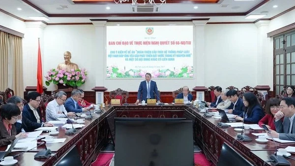 Bộ trưởng Tư pháp Nguyễn Hải Ninh chủ trì cuộc họp.