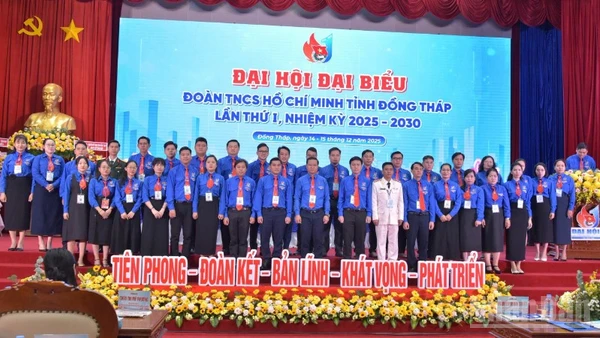 Ra mắt Ban Chấp hành Tỉnh đoàn Đồng Tháp khóa I, nhiệm kỳ 2025-2030.