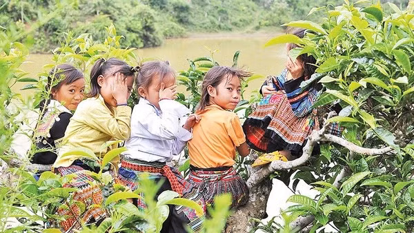 Trẻ em vùng cao. (Ảnh minh họa: ĐĂNG KHOA)