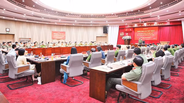 Bộ Công an họp ban soạn thảo, tổ biên tập dự án Bộ luật Hình sự (sửa đổi). (Ảnh BỘ CÔNG AN)