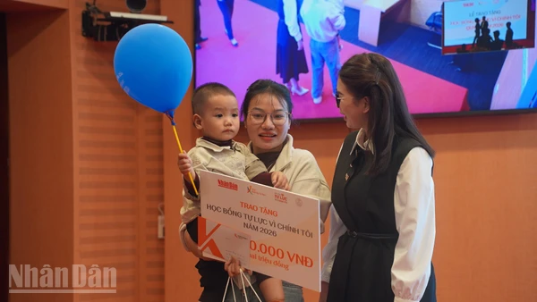 Tiếp sức đến trường cho con em gia đình hiến tạng
