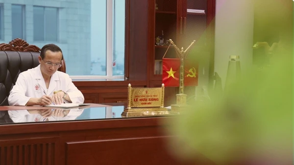 Hành trình lý trí và sự lãng mạn của nhà khoa học