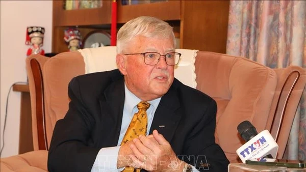 Giáo sư Carl Thayer, thuộc Học viện Quốc phòng Australia, Đại học New South Wales. Ảnh: TTXVN tại Australia