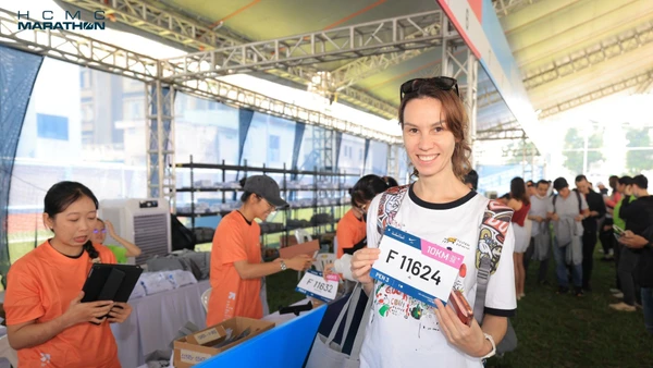 Mùa giải marathon Thành phố Hồ Chí Minh lần thứ 13 thu hút gần 11.000 vận động viên, trong đó khoảng 26% là vận động viên quốc tế, ghi nhận mức tăng trưởng tích cực so năm 2025.