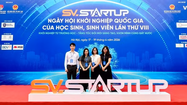 Các thành viên của Viện Đổi mới sáng tạo Văn hóa, Giáo dục và Khởi nghiệp Việt Nam (VICEE) đồng hành cùng SV STARTUP 2026 với vai trò mentor.