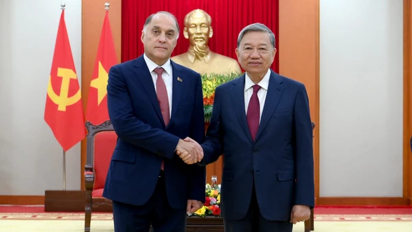 Tổng Bí thư Tô Lâm tiếp Thư ký Hội đồng An ninh Cộng hòa Belarus Volfovich Aleksandr Grigorievich. 