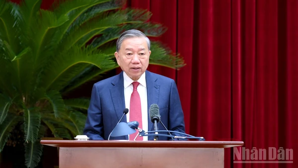 Tổng Bí thư Tô Lâm phát biểu khai mạc Hội nghị lần thứ 14 Ban Chấp hành Trung ương Đảng khóa XIII. (Ảnh: ĐĂNG KHOA)