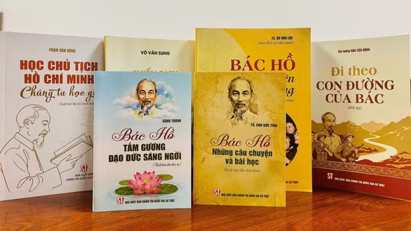 Những trang sách về Bác Hồ lan tỏa tình yêu nước và khát vọng Việt Nam