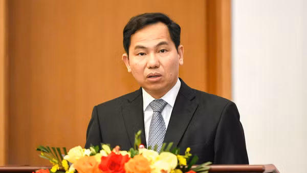 Tổng Thư ký Quốc hội, Chủ nhiệm Văn phòng Quốc hội Lê Quang Mạnh chủ trì Họp báo. (Ảnh: DUY LINH)