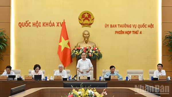 Chủ tịch Quốc hội Trần Thanh Mẫn phát biểu bế mạc phiên họp. (Ảnh: THỦY NGUYÊN)