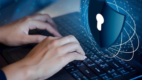 Kế hoạch của Chính phủ xác định 6 nhóm nhiệm vụ trọng tâm triển khai thi hành Luật An ninh mạng. (Ảnh minh họa)