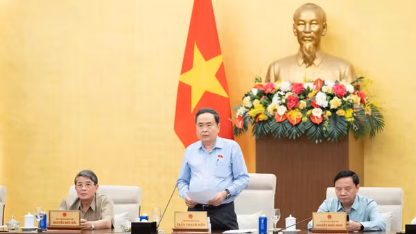 Chủ tịch Quốc hội Trần Thanh Mẫn phát biểu bế mạc phiên họp. (Ảnh: DUY LINH)