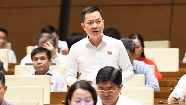 Kỳ họp không thường lệ thứ nhất: Kiến tạo môi trường thể chế hiện đại, ổn định, dẫn dắt sự phát triển