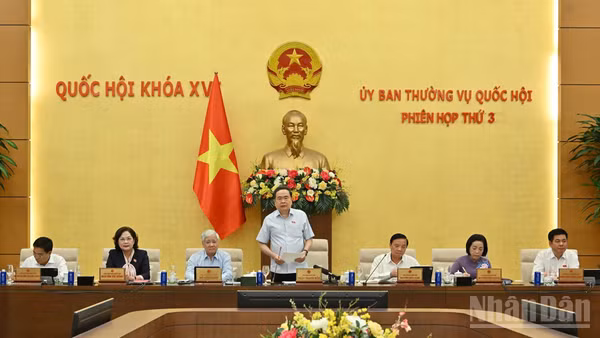 Chủ tịch Quốc hội Trần Thanh Mẫn phát biểu khai mạc phiên họp. (Ảnh: THỦY NGUYÊN)