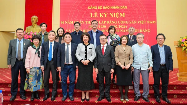 Báo Nhân Dân kỷ niệm 96 năm Ngày thành lập Đảng