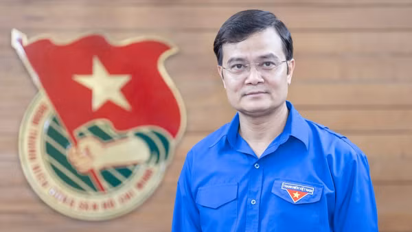 Ông Bùi Quang Huy, Ủy viên Trung ương Đảng, Bí thư thứ nhất Trung ương Đoàn Thanh niên Cộng sản Hồ Chí Minh, Chủ tịch Nhóm đại biểu Quốc hội trẻ khóa XVI.