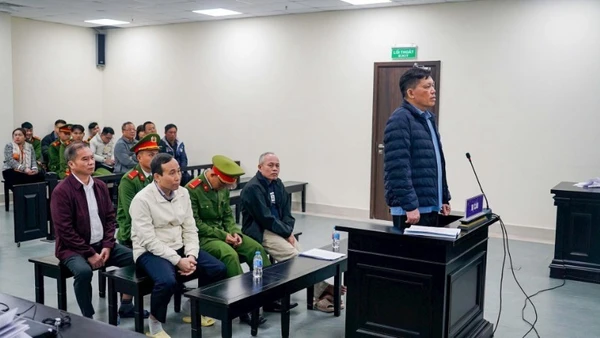 Các bị cáo tại phiên tòa sơ thẩm