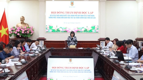 Toàn cảnh phiên họp thẩm định