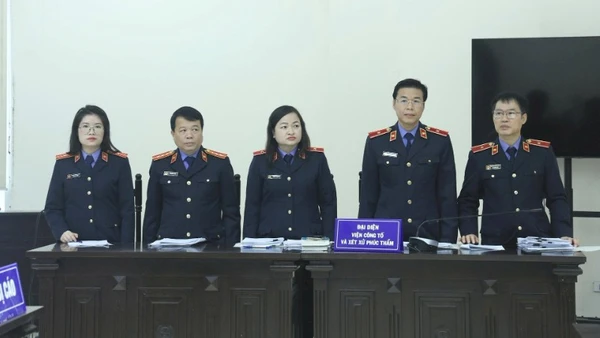 Đại diện Viện Kiểm sát tại phiên tòa phúc thẩm.