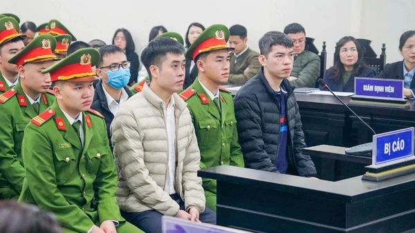 Các bị cáo tại phiên tòa.