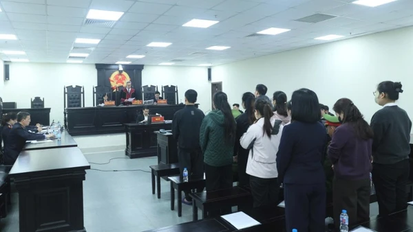 Quang cảnh phiên tòa.