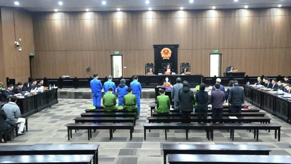 Quang cảnh phiên tòa.