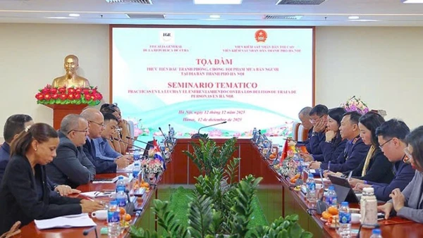 Quang cảnh tọa đàm.