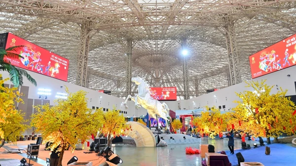 Công tác chuẩn bị đã gần hoàn thiện, sẵn sàng cho ngày khai mạc Hội chợ Mùa Xuân lần thứ nhất năm 2026.