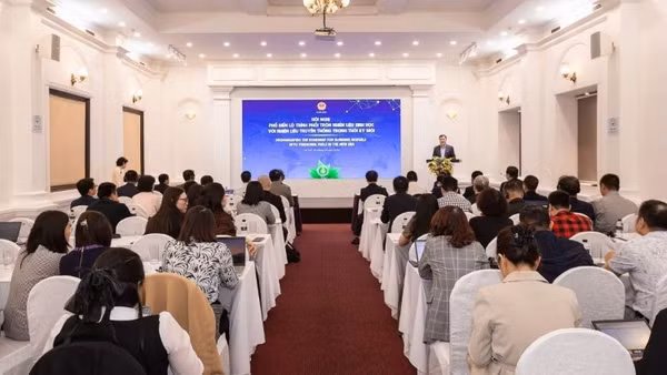 Hội nghị phổ biến lộ trình phối trộn nhiên liệu sinh học với nhiên liệu truyền thống trong thời kỳ mới.