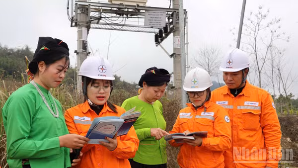 Nếu kinh tế quyết định khả năng “đi nhanh”, thì văn hóa quyết định khả năng “đi xa”. (Ảnh: AN NGUYÊN)