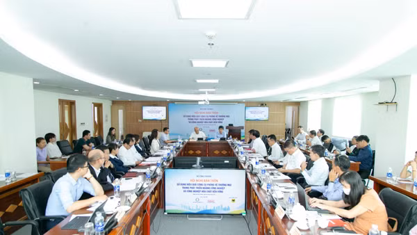 Hội nghị bàn tròn "Sử dụng hiệu quả công cụ phòng vệ thương mại trong phát triển ngành công nghiệp và công nghiệp hóa chất bền vững". (Ảnh: BTC cung cấp)